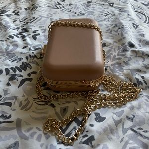 cute and elegant creame & gold handbag!